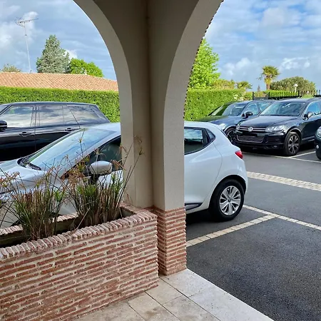 Particulier - Les Du Bassin D'arcachon- Petit-déjeuner Sur Demande- Prestations De Gamme