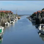 Casa de hóspedes Particulier - Les Du Bassin D'arcachon- Petit-déjeuner Sur Demande- Prestations De Gamme Gujan-Mestras