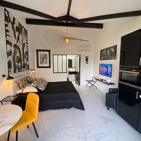 Les Du Bassin D'arcachon: Luxe With Gourmet Breakfast Guest house Gujan-Mestras